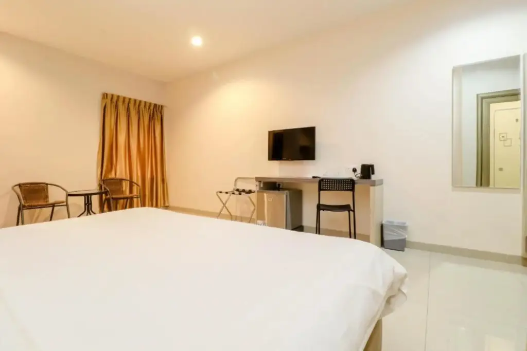 Батам: Lovina Inn Hotel Batam