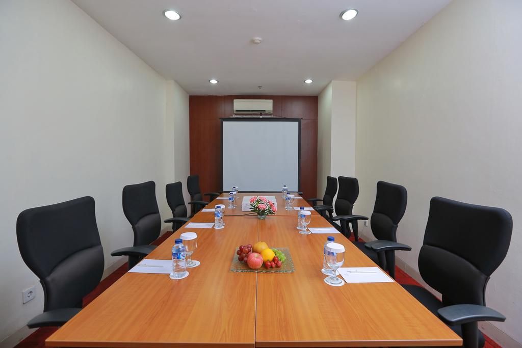 Джакарта: PARK HOTEL Cawang - Jakarta
