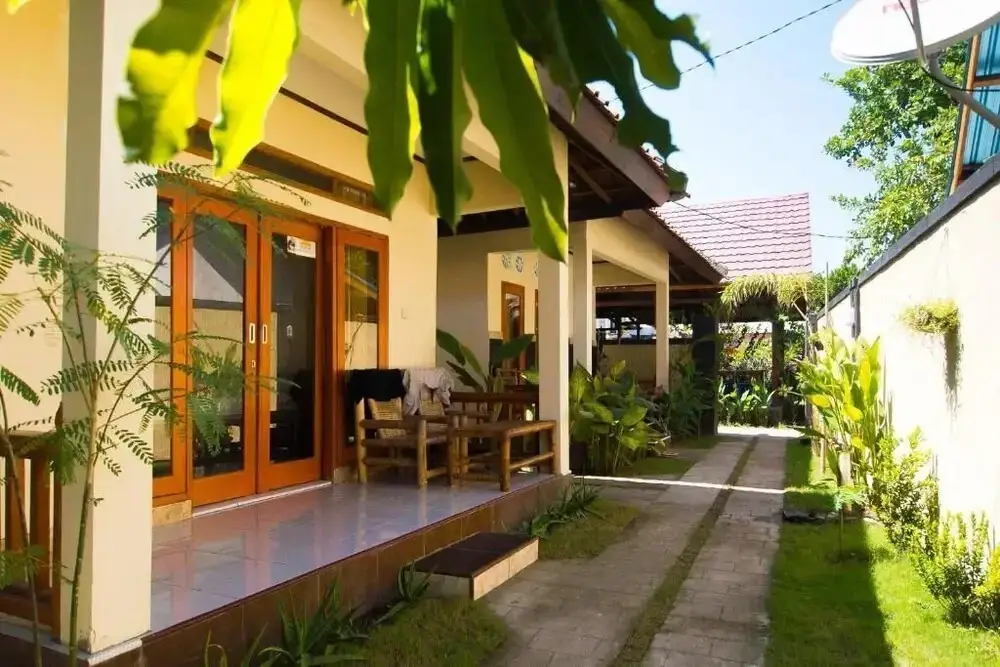 Гили Аир: Anugrah Bungalow