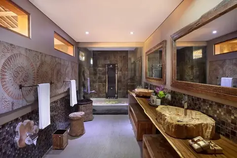 XXL Seminyak Sunset Boutique Villa — фото 1