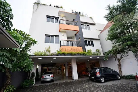 Picasso Inn — фото 1