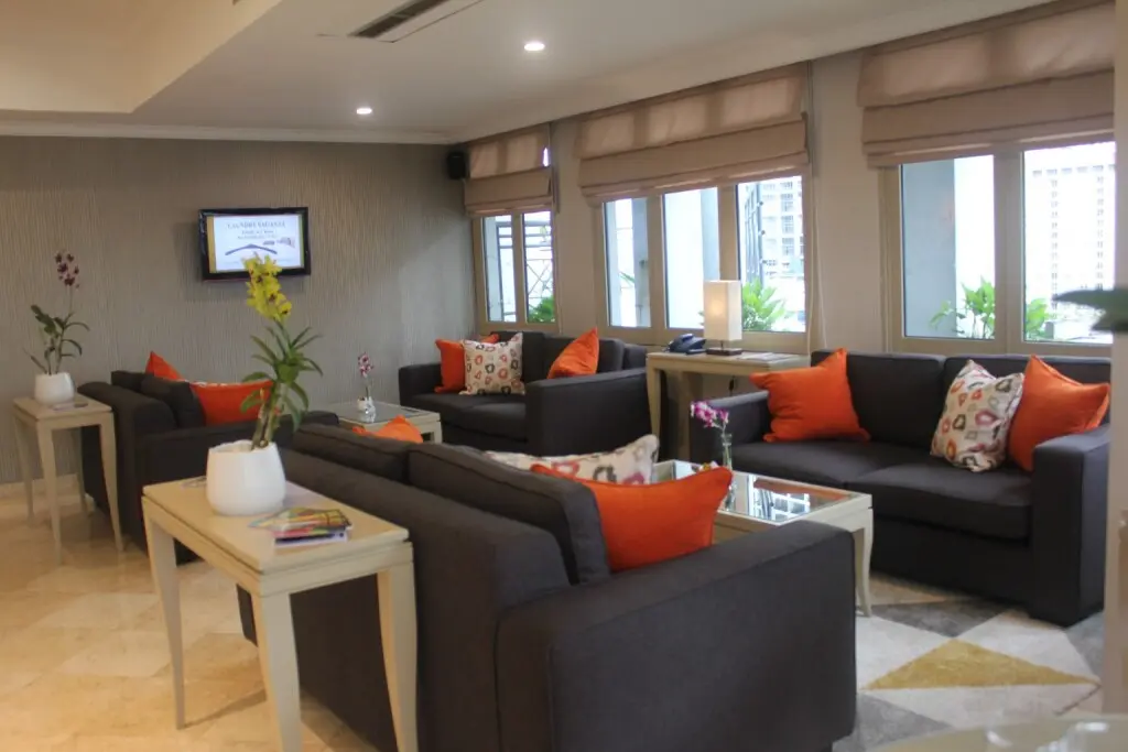 Джакарта: Grand Tropic Suites Hotel