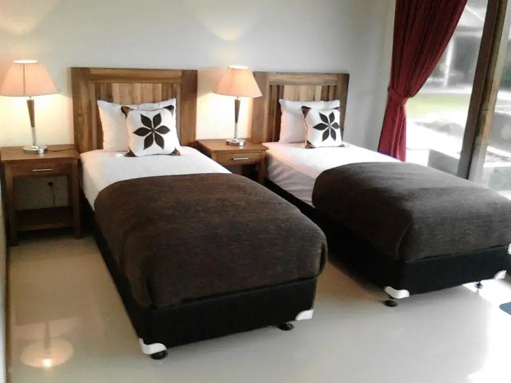 Джепара: Jepara Marina Beach Bungalows