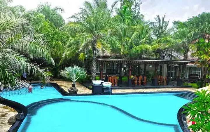 Джепара: Palm Beach Resort