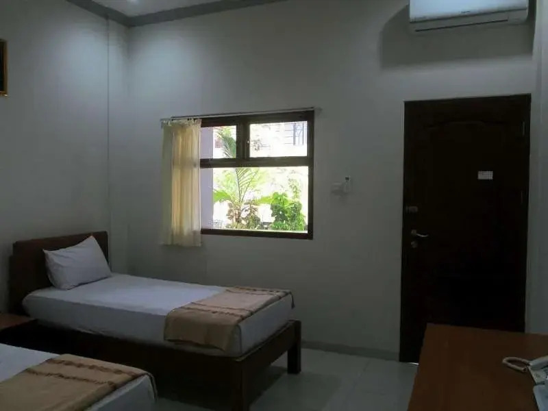 Джепара: Hotel Elim