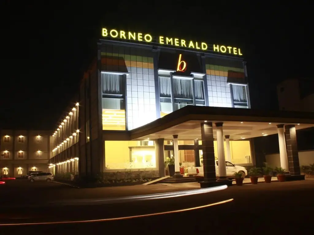 Borneo Emerald Hotel — фото 1