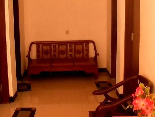 Пати: Graha Dewata Hotel Juwana
