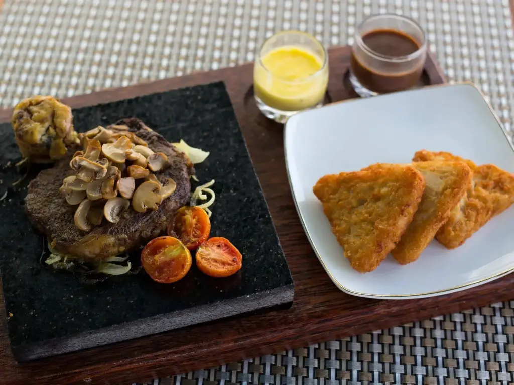 Матарам: Golden Palace Hotel Lombok