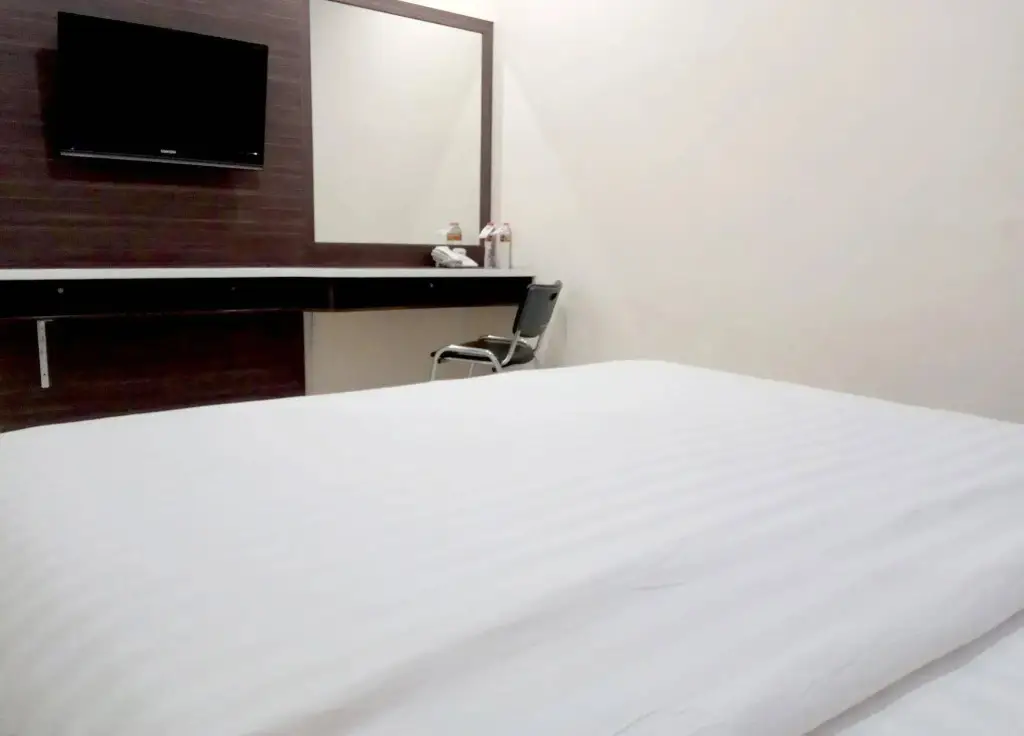 Макассар: RedDoorz Plus @ Grand Pacifik Hotel Makassar
