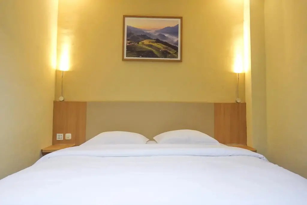 Матарам: City Hotel