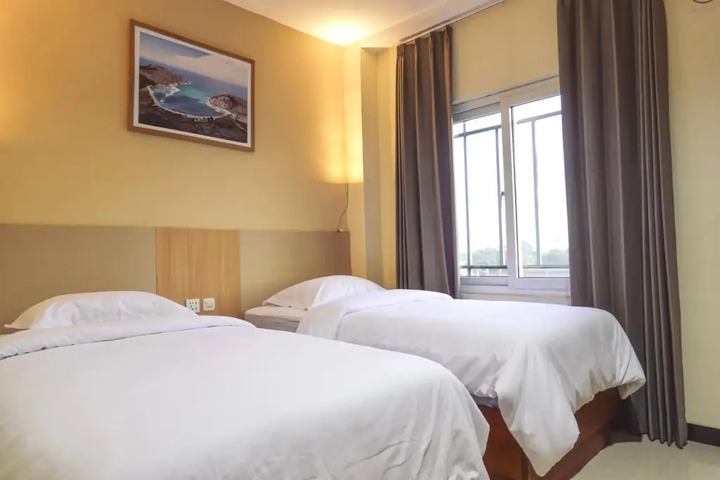 Матарам: City Hotel