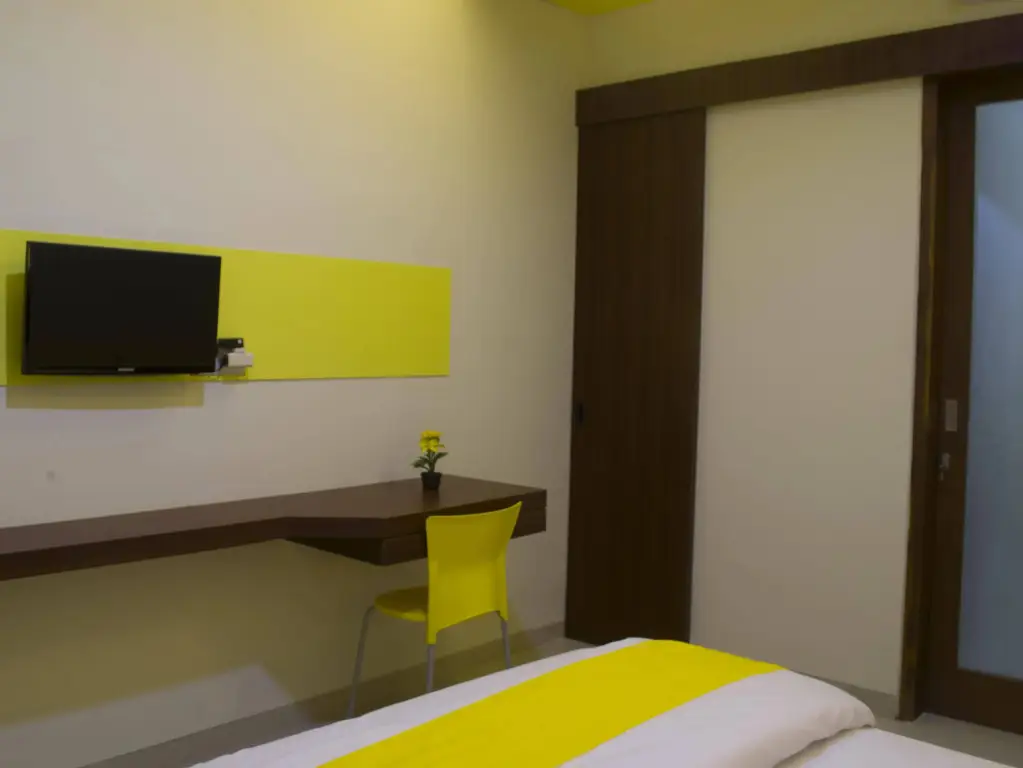 Денпасар: De Lemon Gatsu Hotel