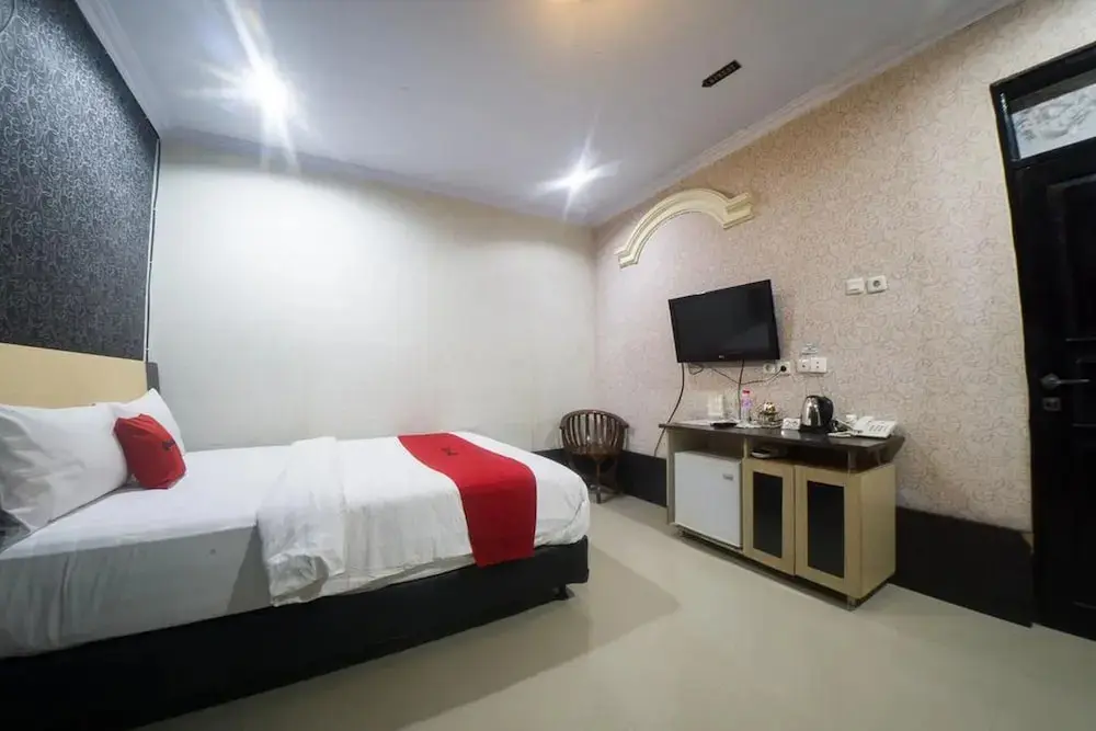 Лимбото: RedDoorz Syariah near RSUD Ainun Habibie Gorontalo