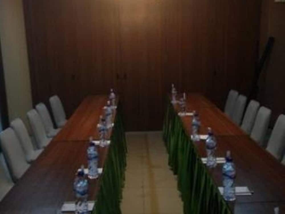 Бекаси: The Green Hotel Bekasi