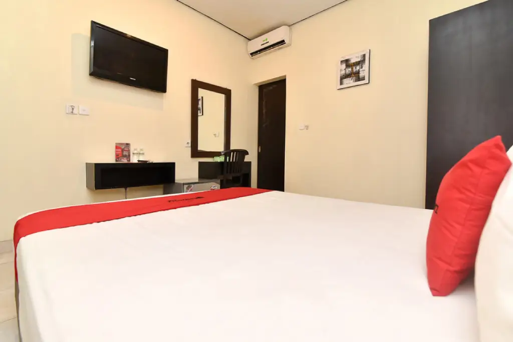 RedDoorz near Ngurah Rai Airport — фото 1