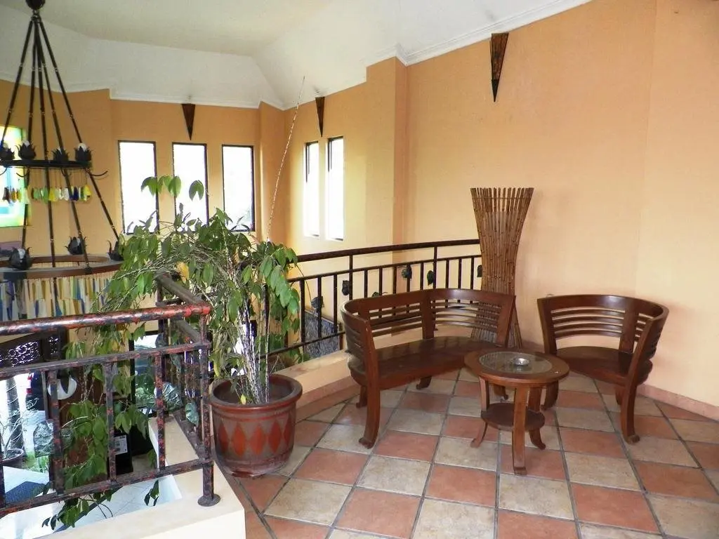 Клатен: Candi View Hotel