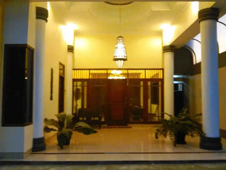 Джокьякарта: Griya Putri Dewi Family Guest House