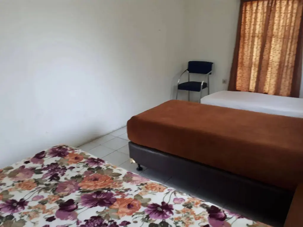 Читарингул: The Garden Family Guest House