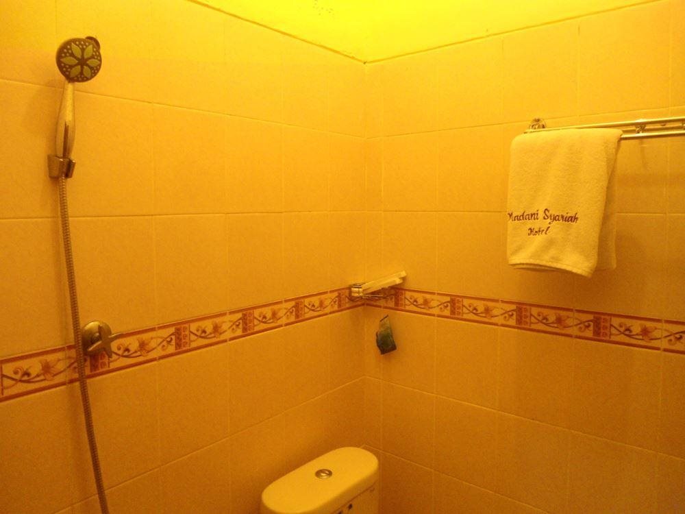 Джокьякарта: Madani Syariah Hotel
