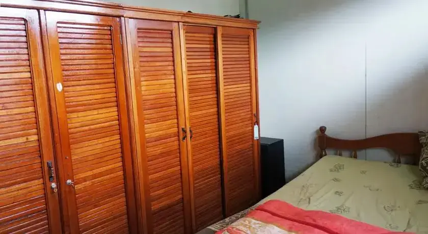 Букиттинги: Homestay Madani 011 - Alam