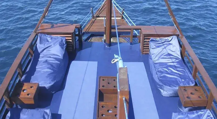 Лабуан-Баджо: Perjuangan Boat