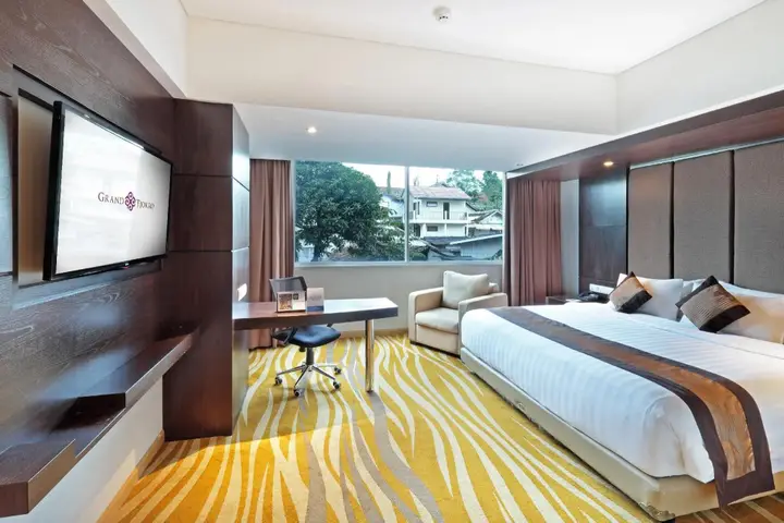 Бандунг: Grand Tjokro Premier Bandung