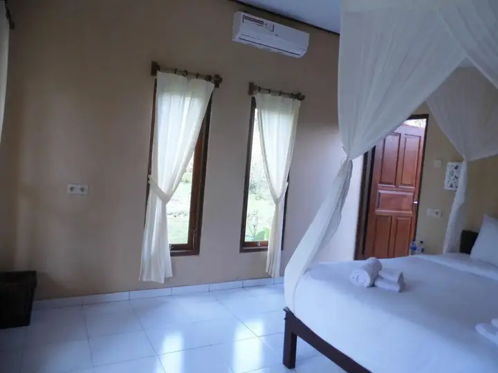 Педжаракан: White Sandy Beach Menjangan