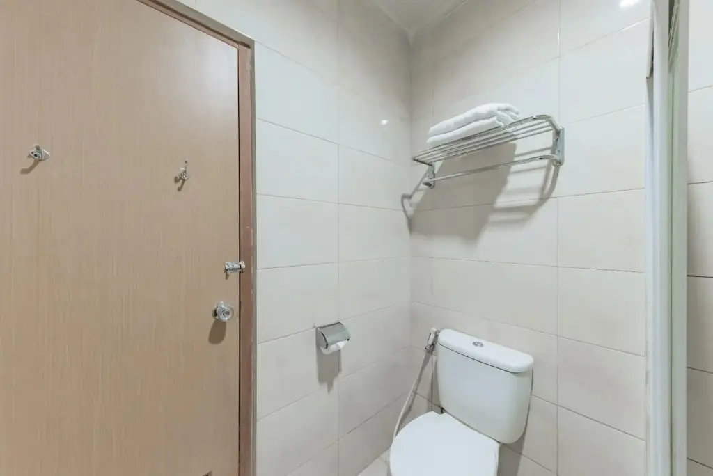 Тасикмалая: Crown Hotel Tasikmalaya