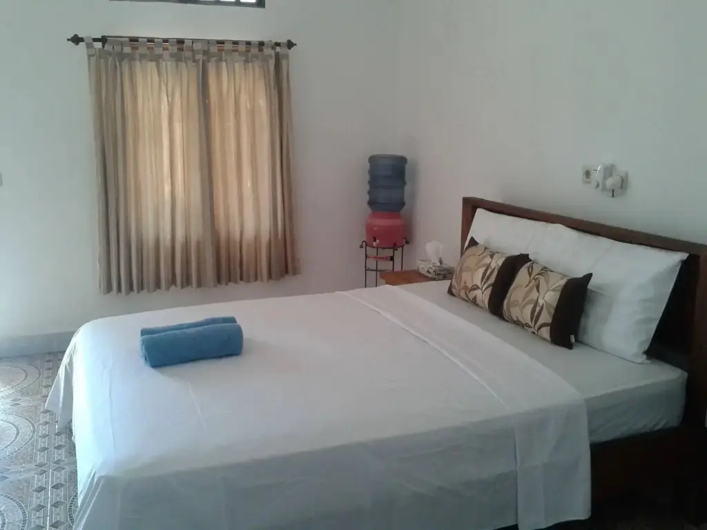 Гили-Мено: Putri Homestay