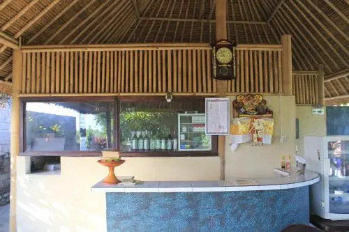 Пурвакерти: Warung Santa Fe and Bungalows