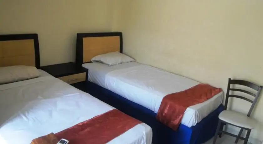 Горонтало: Astro Hotel