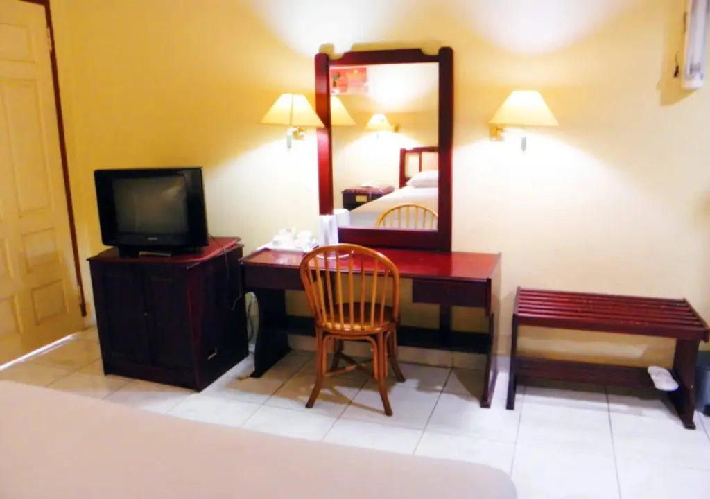 Горонтало: Hotel Yulia