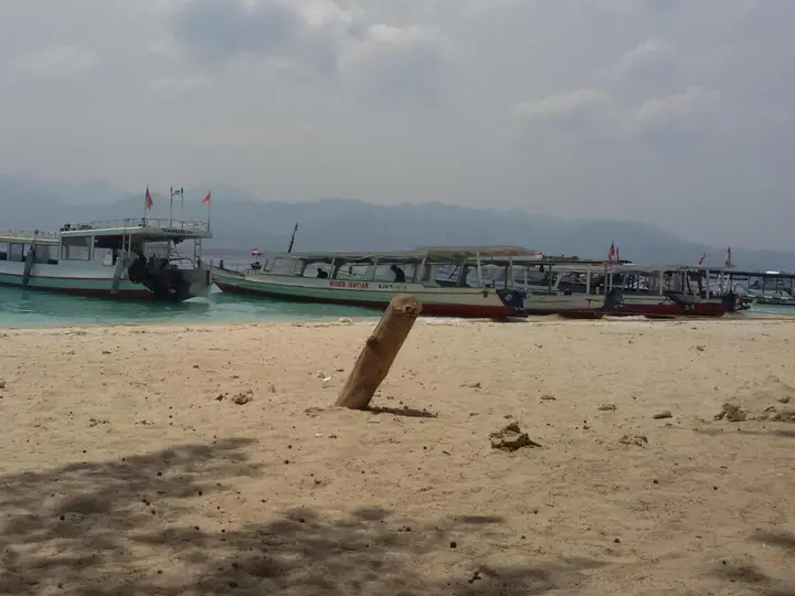 Гили Траванган: Beach Box Bungalow
