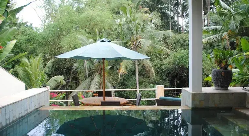 Убуд: Villa Cenik