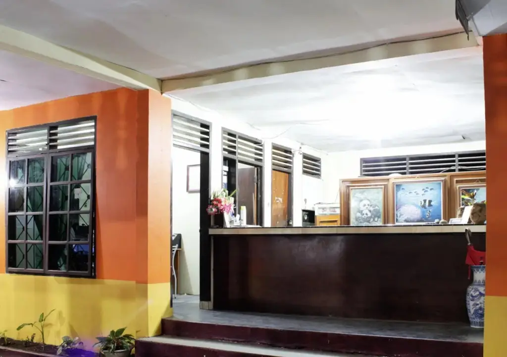 Вори: Kolongan Beach Indah Hotel
