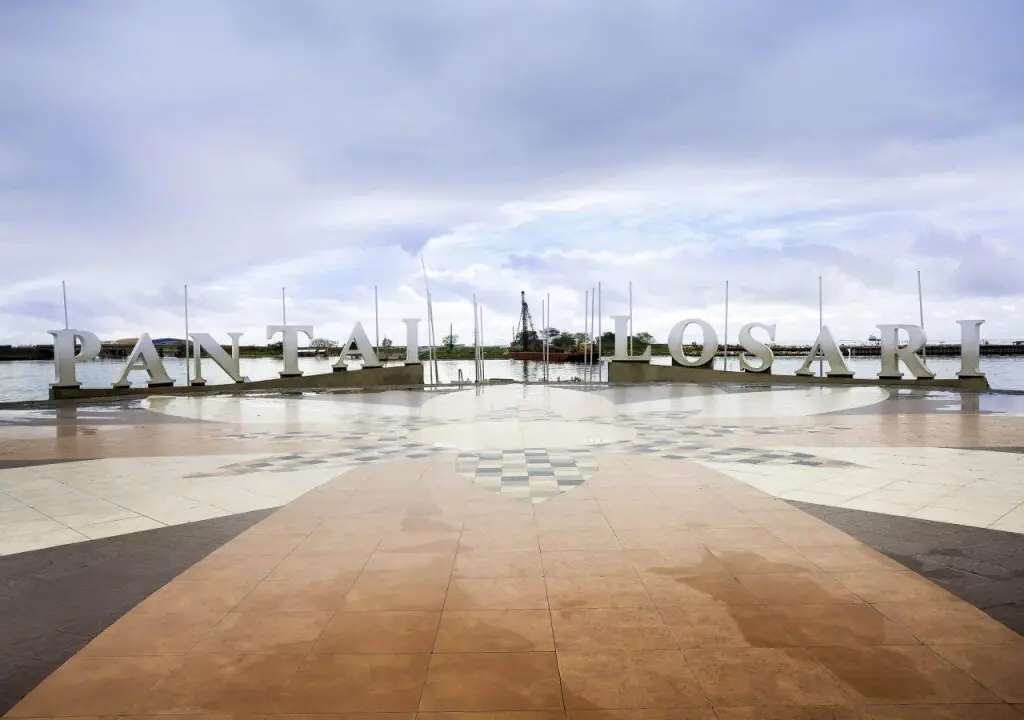 Макассар: ibis Makassar City Center