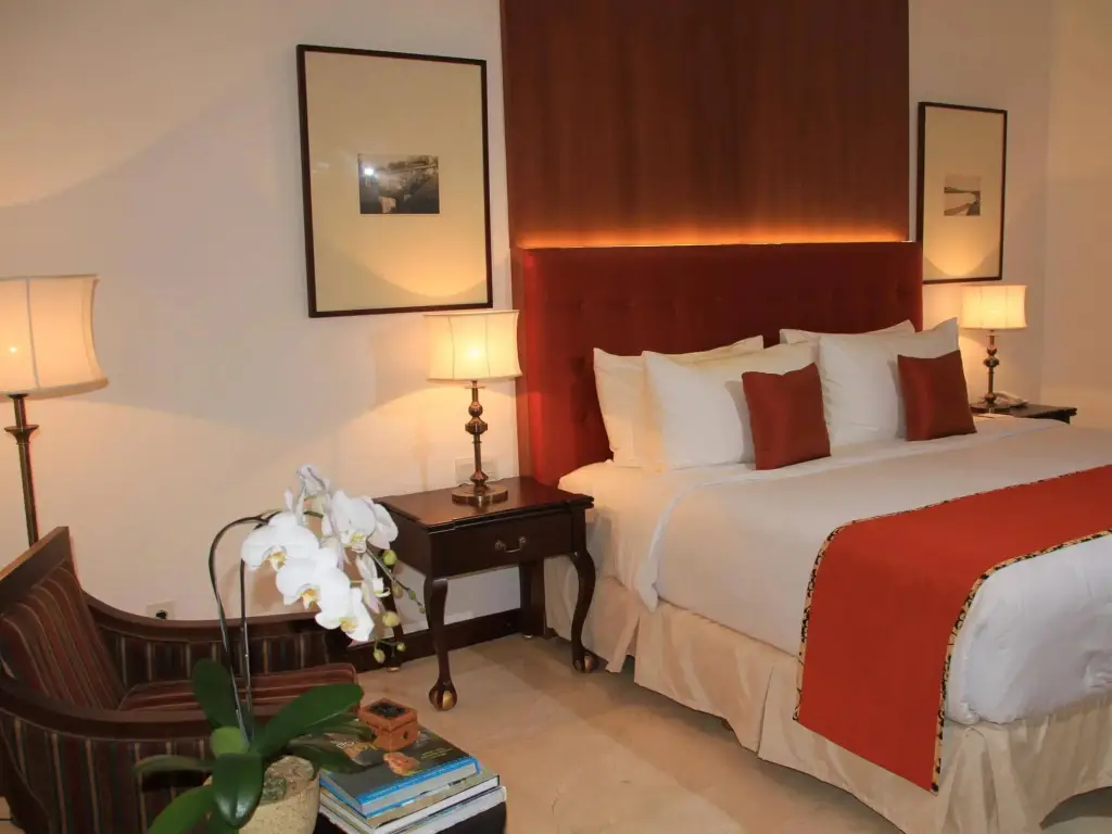 Блора: Hotel Ammi Cepu