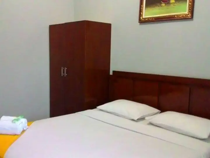 Чиребон: Hotel Amanah Benua