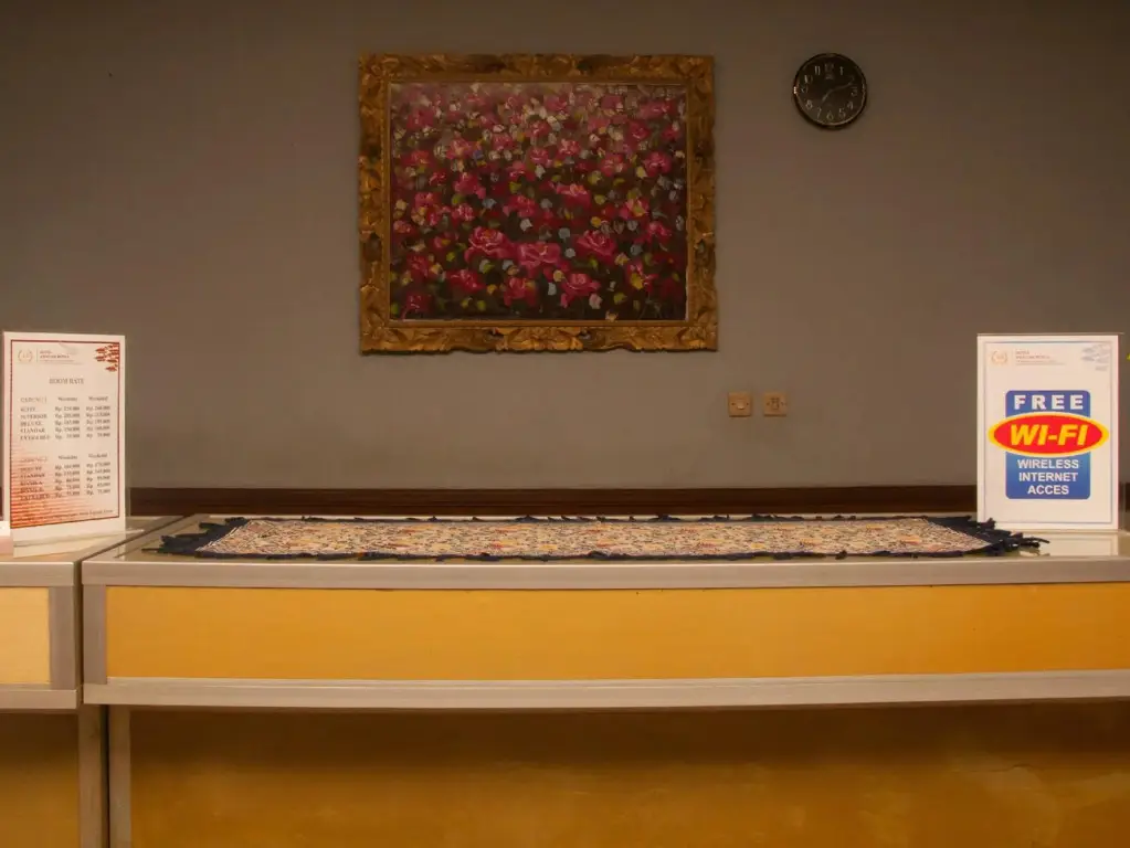 Чиребон: Hotel Amanah Benua