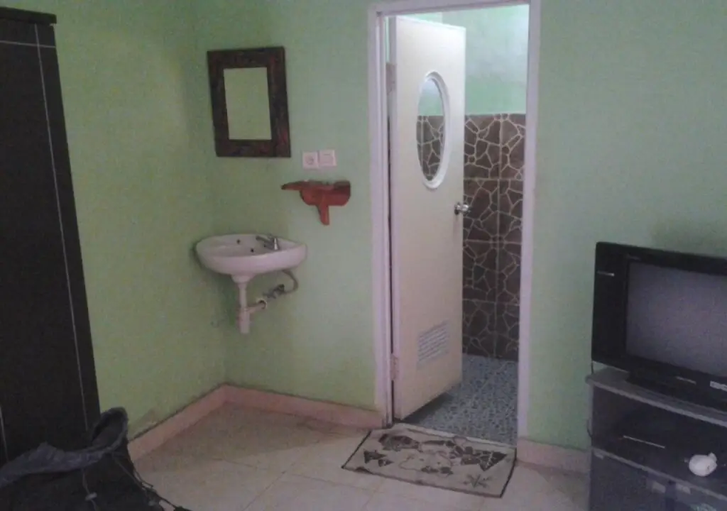 Гили Траванган: Andi Homestay