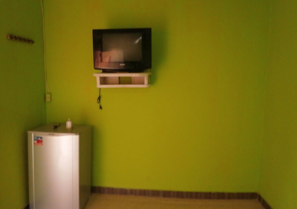 Гили Траванган: Andi Homestay