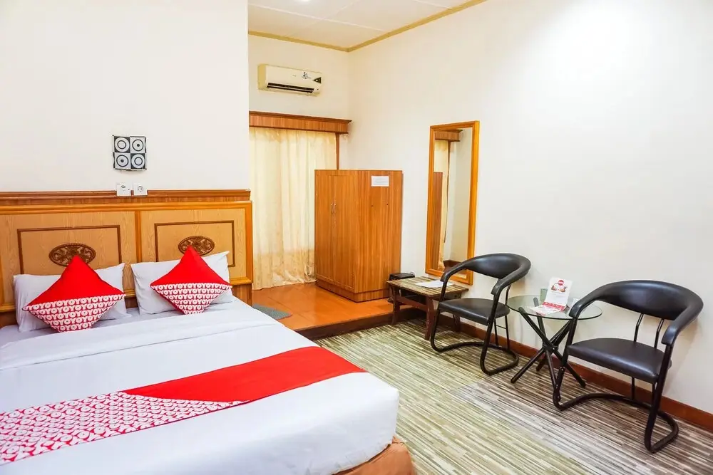 Паданг: Hotel Bougenville Padang