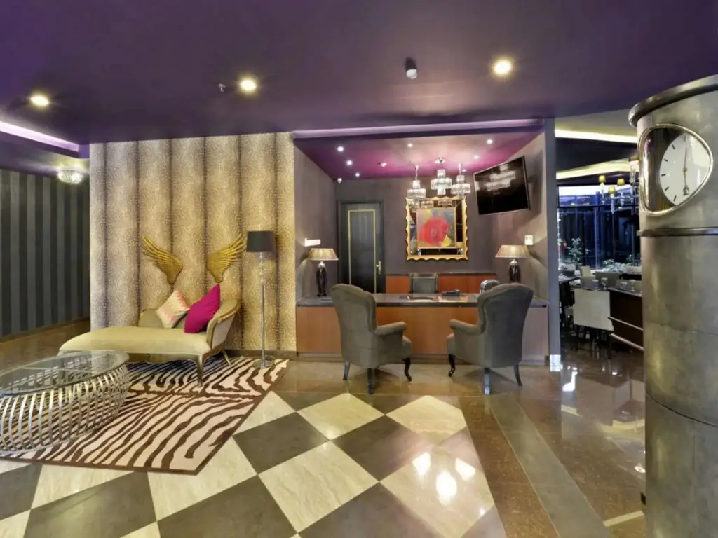 Джакарта: Little Amaroossa Residence Jakarta
