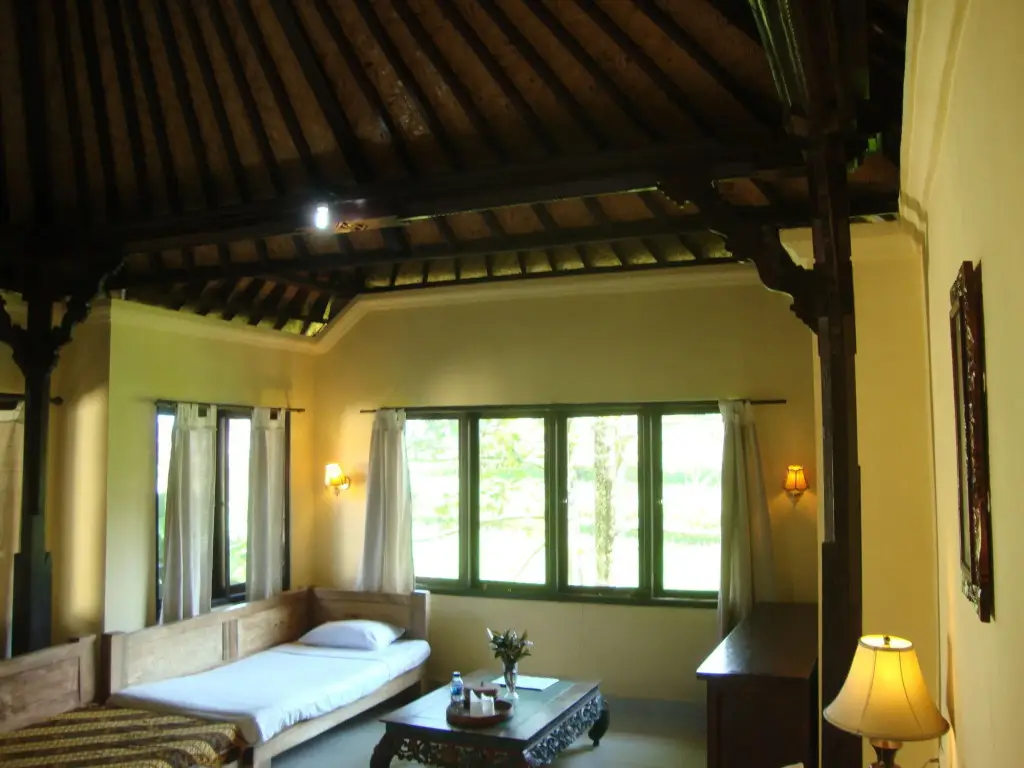 Баньюатис: Atres Villa