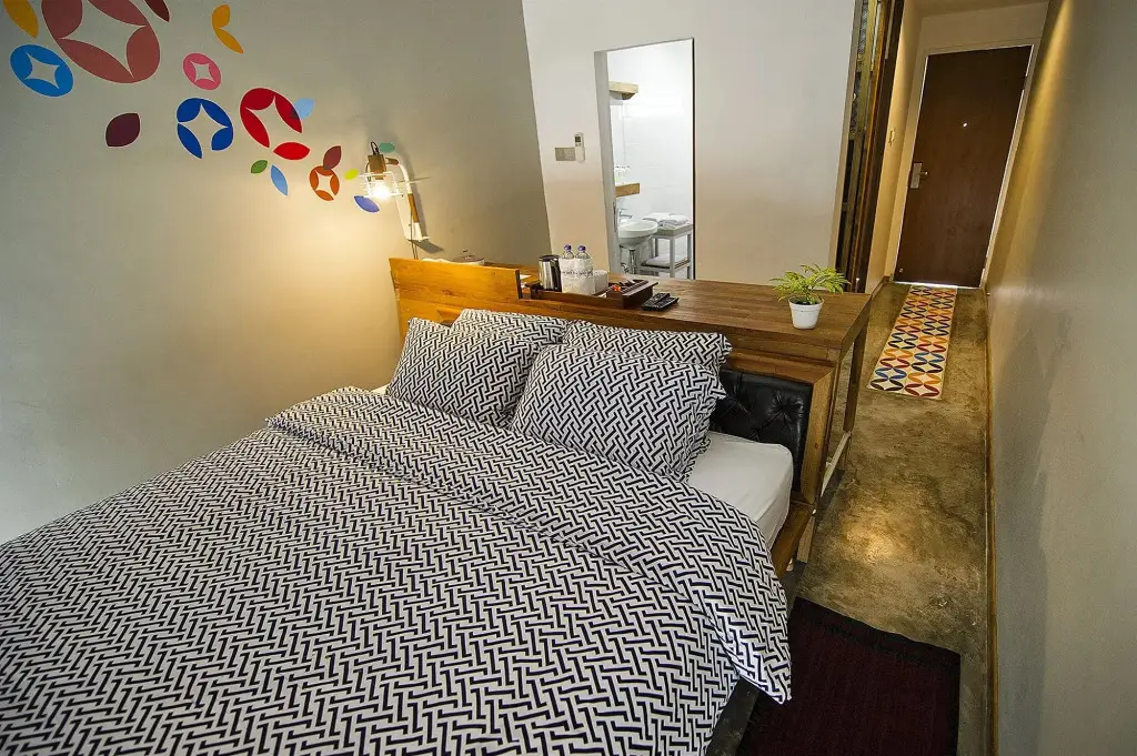 Депок: Lokal Hotel & Restaurant