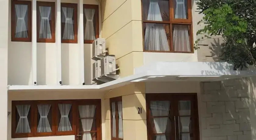 Джокьякарта: Allura Guest House