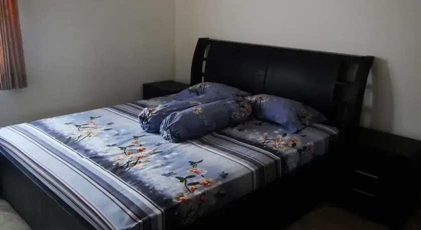 Бату: Gemini Homestay