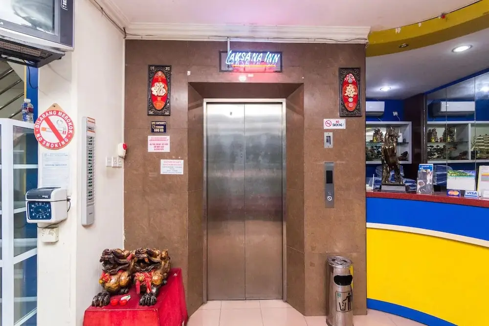 Laksana Inn Hotel — фото 1