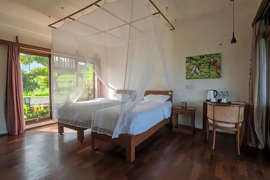 Мундук: Lesong Hotel and Restaurant
