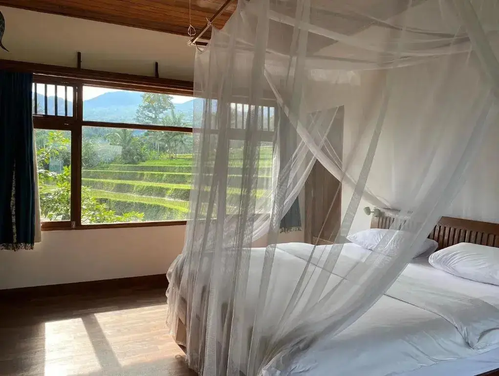 Мундук: Lesong Hotel and Restaurant